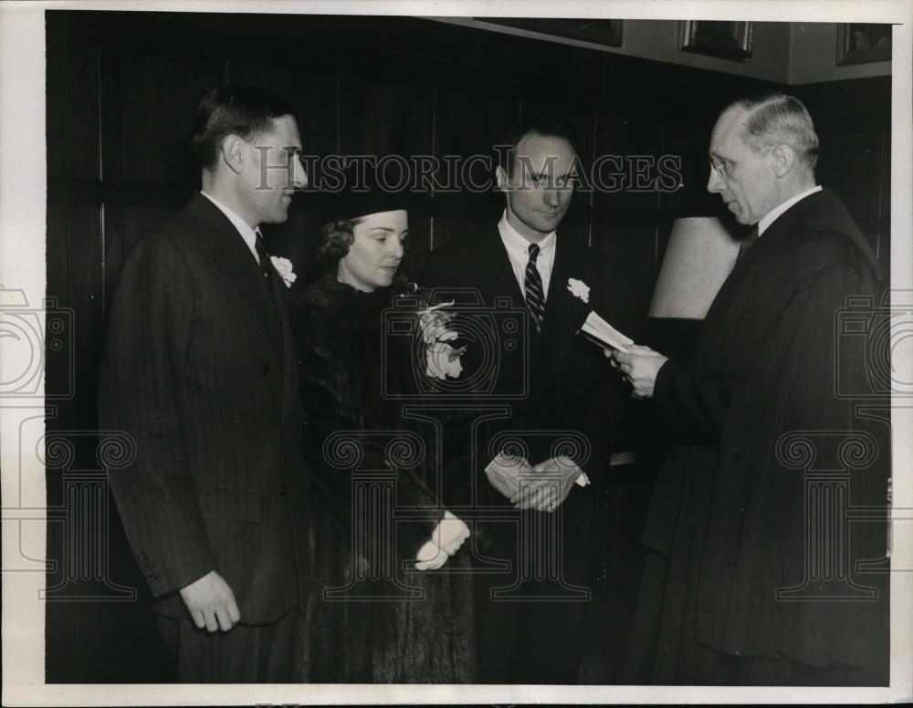 1930 Press Photo Lin\vingston L Biddle and Suzanne Hutchinson Wedding ceremonies - Historic Images