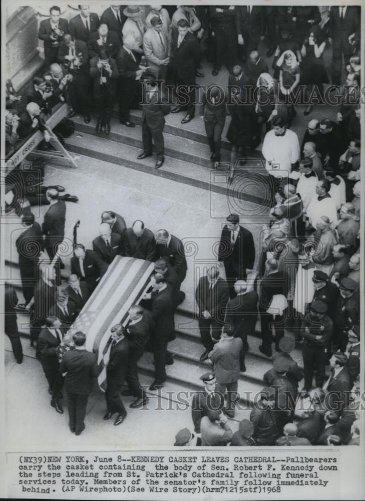 1968 Wire Photo Pallbearers Carry the Casket of Sen.Robert F.Kennedy - Historic Images