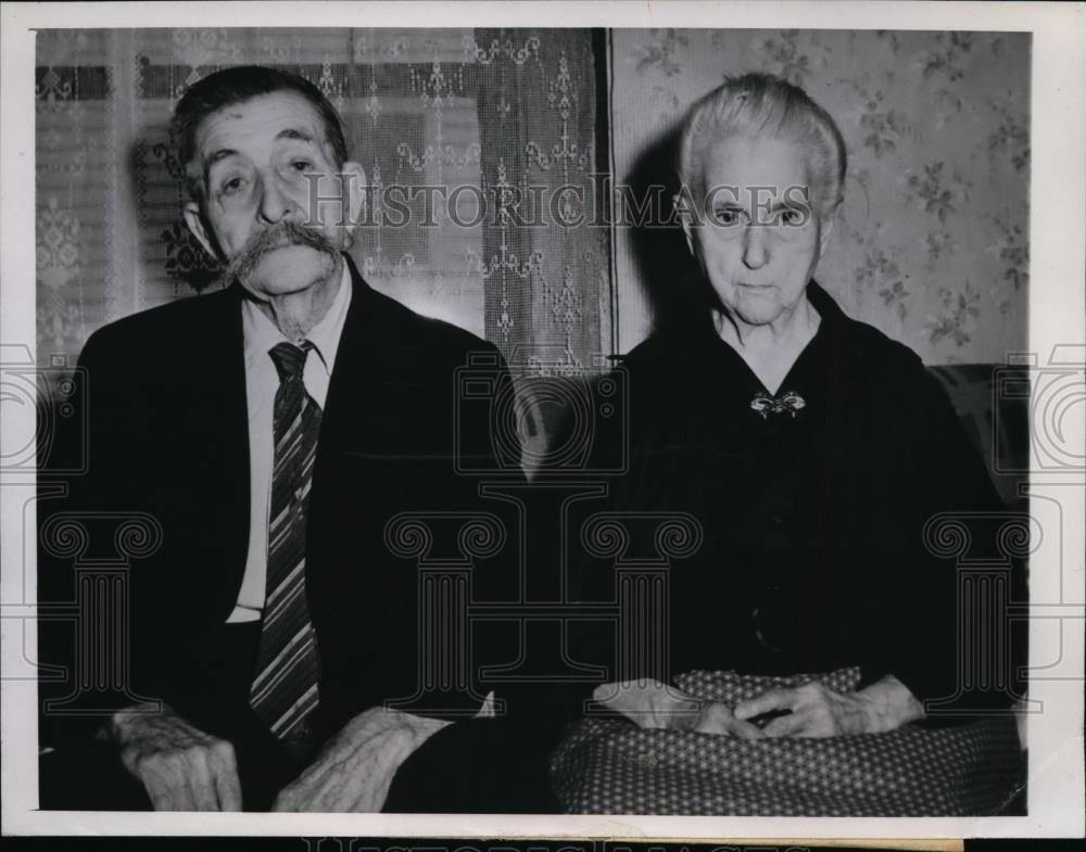 1945 Press Photo Mr & Mrs John Kepner celebrates thier 70th Wedding Anniversary - Historic Images