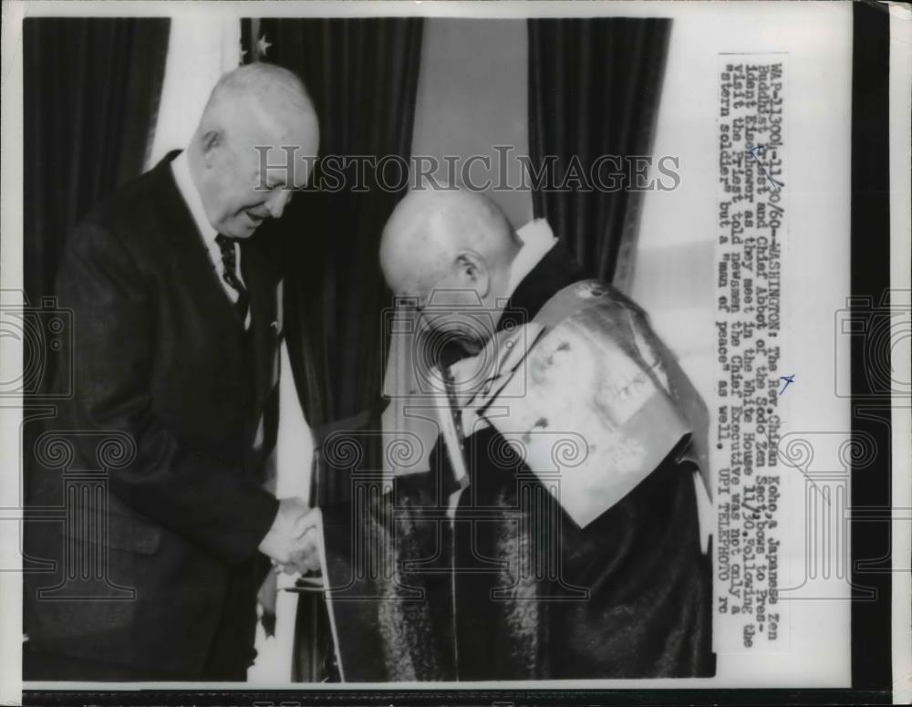 1960 Press Photo President Eisenhower,Rev Chisan Koho of Japan at White House - Historic Images