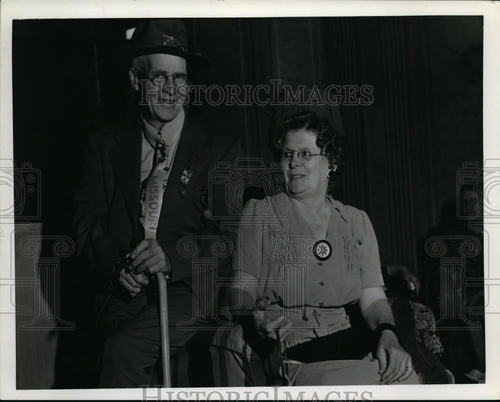 1942 Press Photo Mr & Mrs JD Lebanon relatives of Secretary of War Thad Stanton - Historic Images