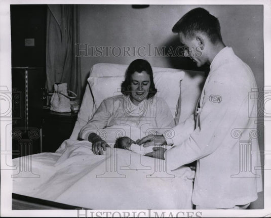 1975 Press Photo Yale nursing school at Grace New Haven Hosp. NewHaven Conn - Historic Images