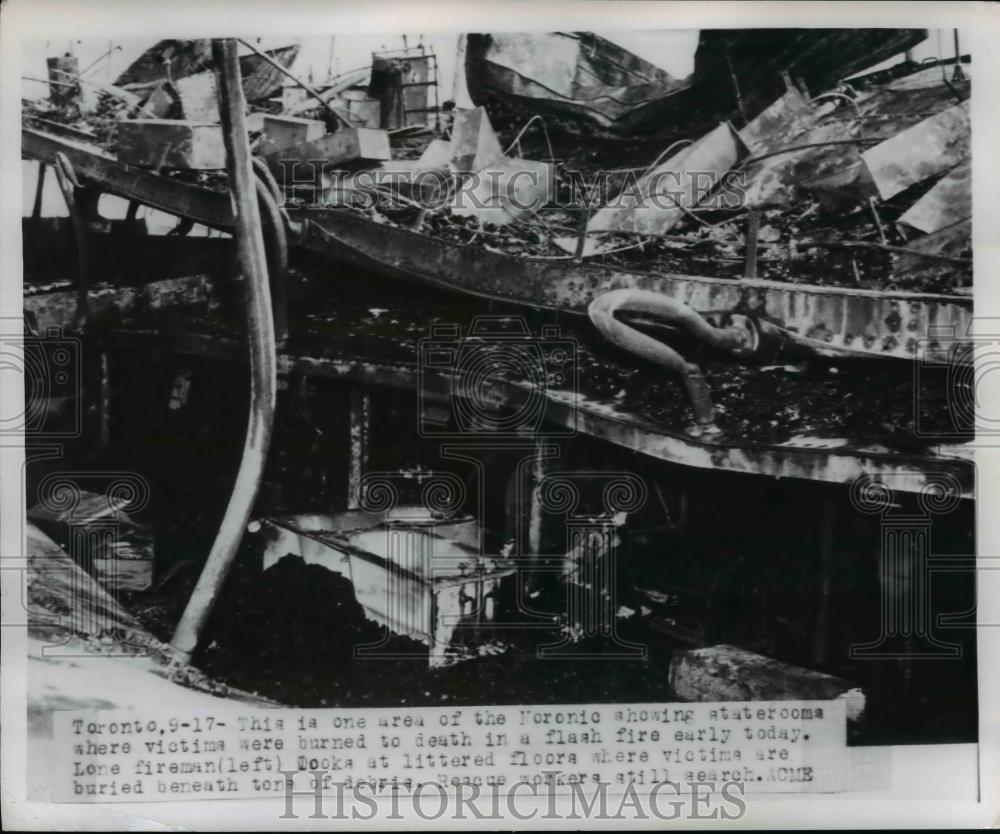 1949 Press Photo Wreck of flash fire destroyed Toronto Canada ship Morenio - Historic Images