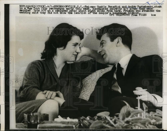 1960 Press Photo Heiress Gamble Benedict & Andre Peruabeanu on honeymoon - Historic Images