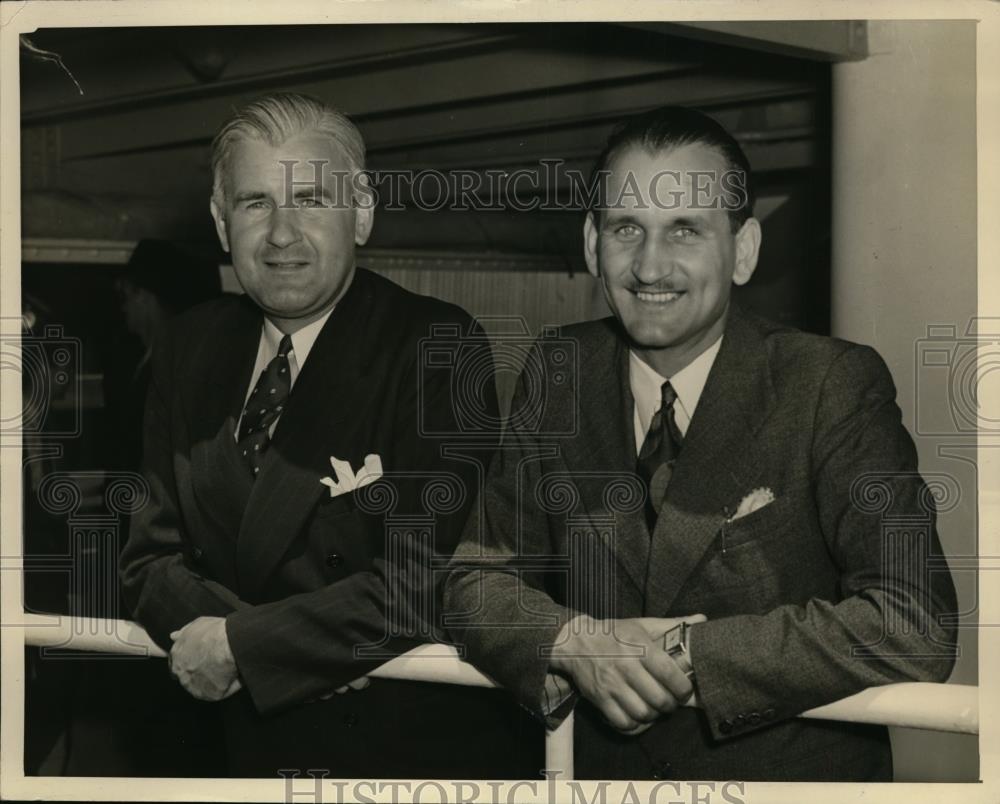 1941 Press Photo Florian &amp; Joseph Piskorski Chicago newsman &amp; Italian brother - Historic Images