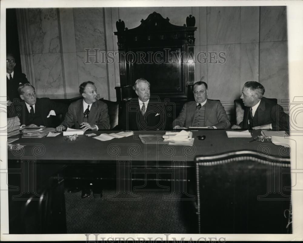 1934 Press Photo Senate Airmail Committee investigating Airmail Contracts. - Historic Images