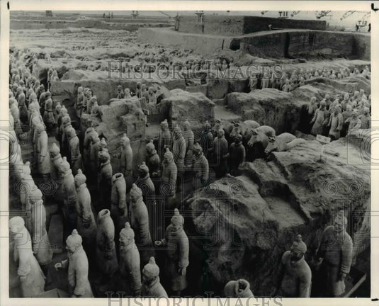 1988 Press Photo Sculpture of Ancient Chinese Warriors & Chariot Horses - Historic Images