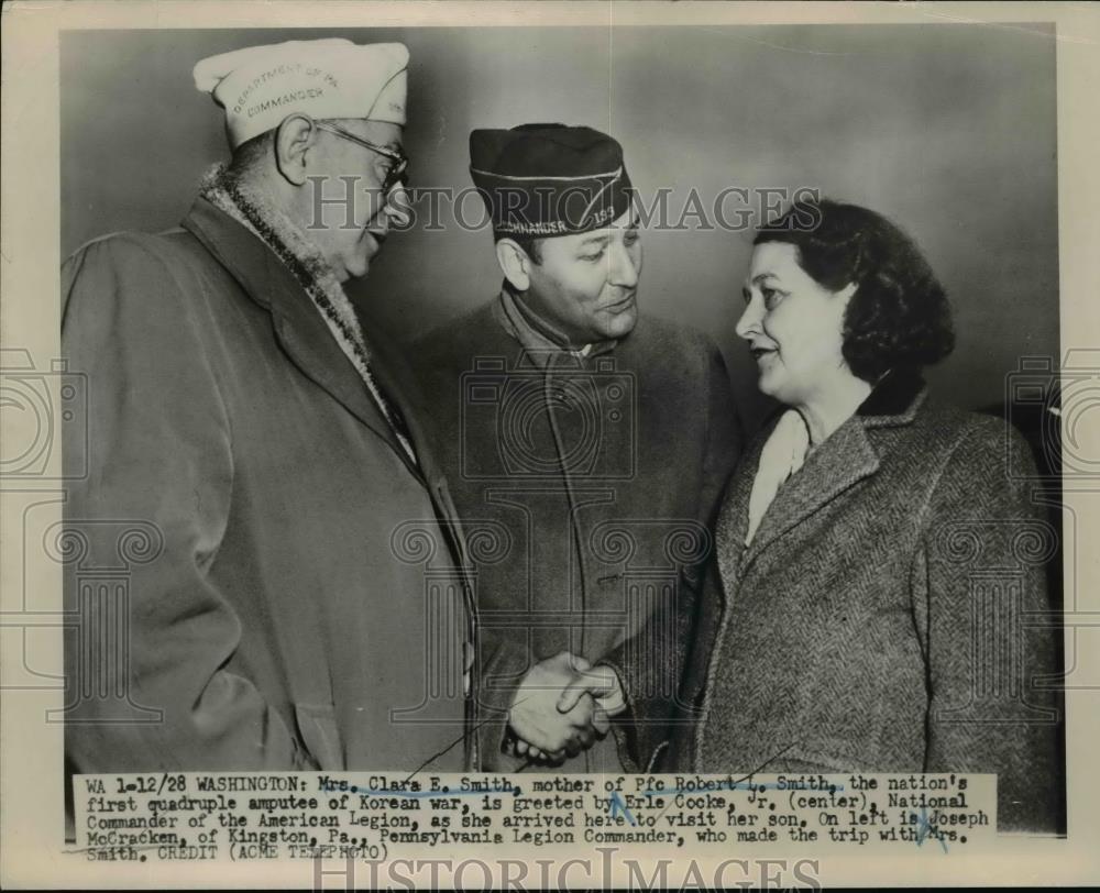 1951 Press Photo Mrs Clara Smith, Erle Cocke Jr American Legion, Joe McCracken - Historic Images