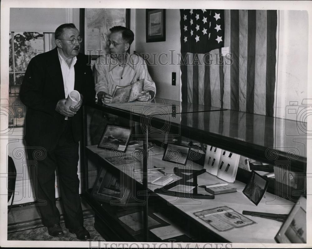 1973 Press Photo Ausin Headland a trustee of the Fair Fort Historical Societu - Historic Images