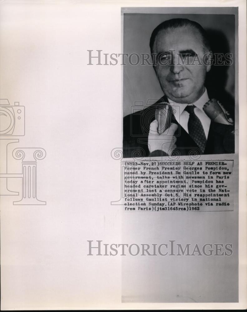 1962 Wire Photo Pompidou talks with newsmen in Paris - cvw11172 - Historic Images