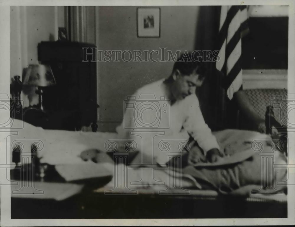 1931 Press Photo Givernor Long of Louisana signs No Cotton bill - nee86398 - Historic Images