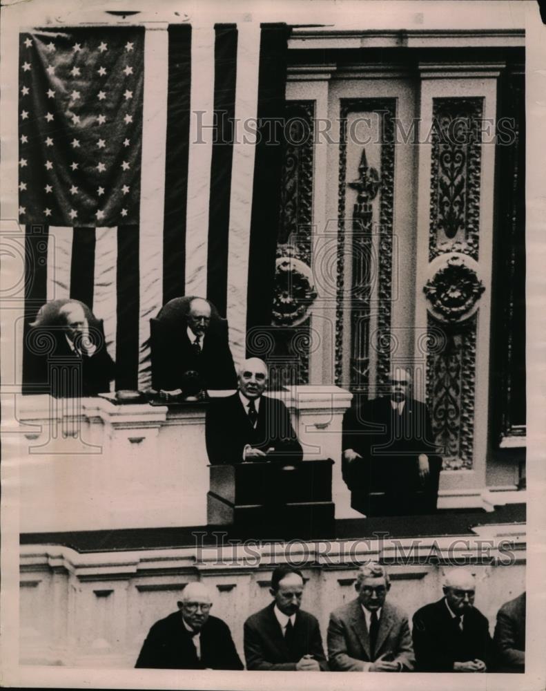 1922 Press Photo Pres. Harding makes his second annual address to Congress - Historic Images