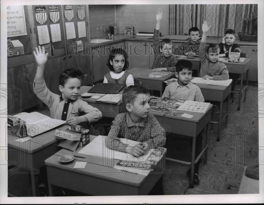 1962 Press Photo rd graders Nanabel Ensent &amp; others at Artenius Ward school - Historic Images