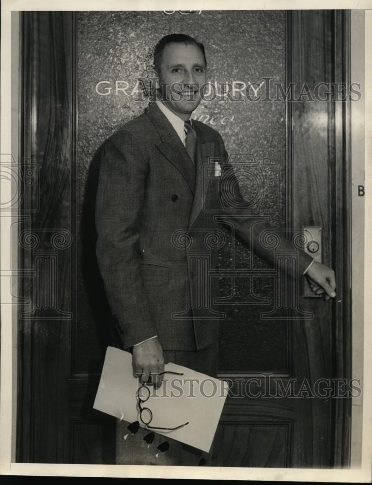 1934 Press Photo District Attorney Bunon Fitts at Grand Jury in Love Mary case - Historic Images