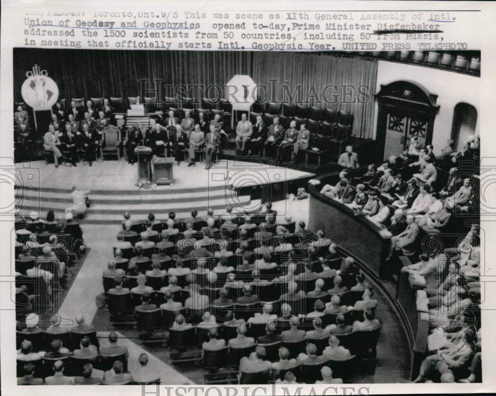 1957 Press Photo XIth General Assembly of International Union of Geophysics - Historic Images