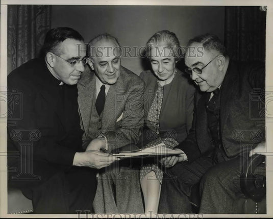 1940 Press Photo American Youth Commission in DC Rev George Johnson - nee84792 - Historic Images
