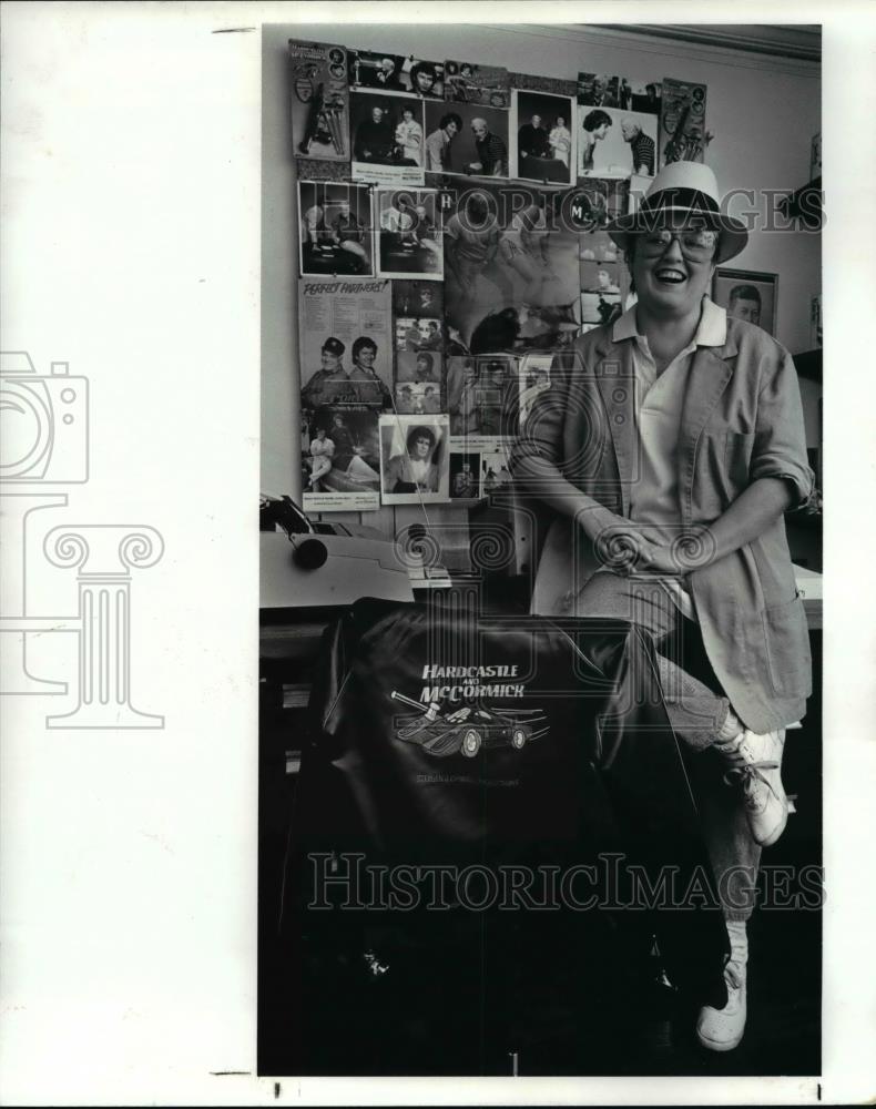 1986 Press Photo A winner of the prestigious Edgar Allen Poe award, author - Historic Images