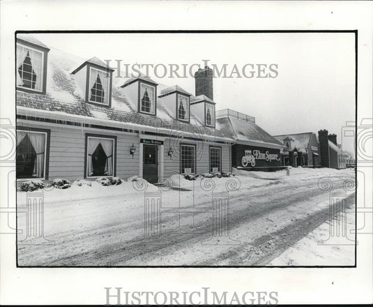 1977 Press Photo The Eton Square Shopping Malls - cva79116 - Historic Images
