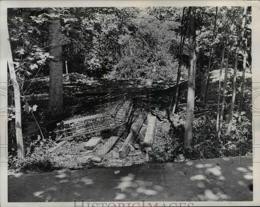 Press Photo Sit of Lippa sisters home in Cleveland Ohio - nee84042 - Historic Images