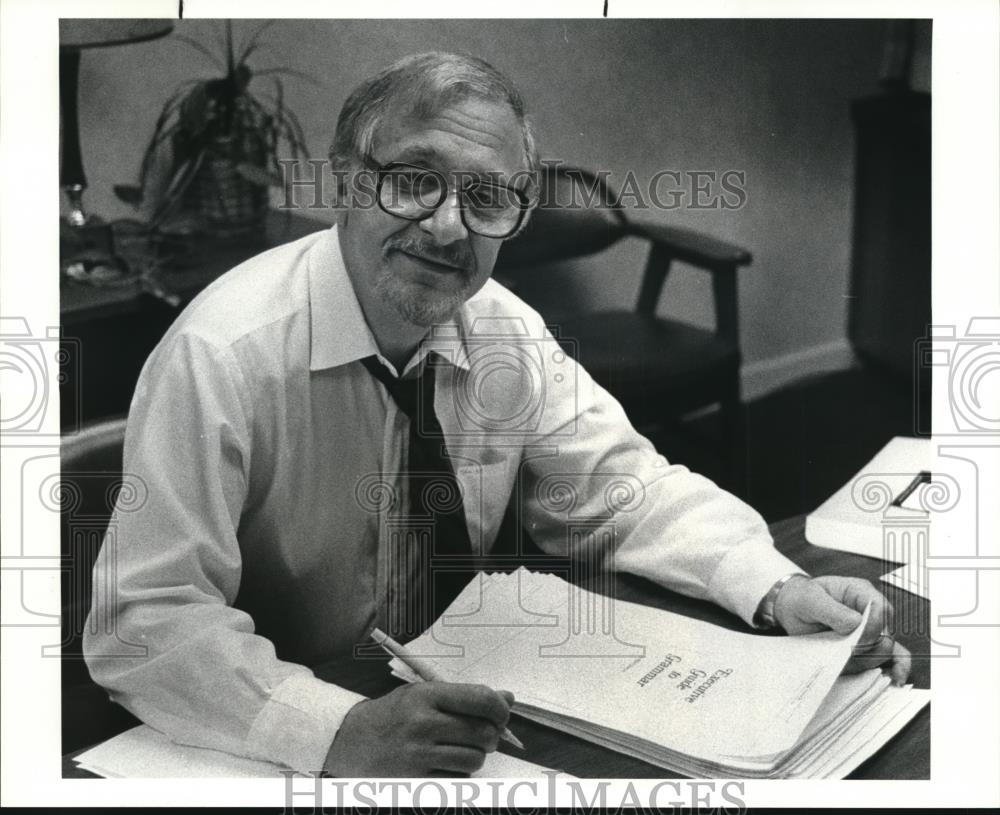 1984 Press Photo Joseph on proof on his book &quot;Exec. Guide to Grammar&quot; - Historic Images