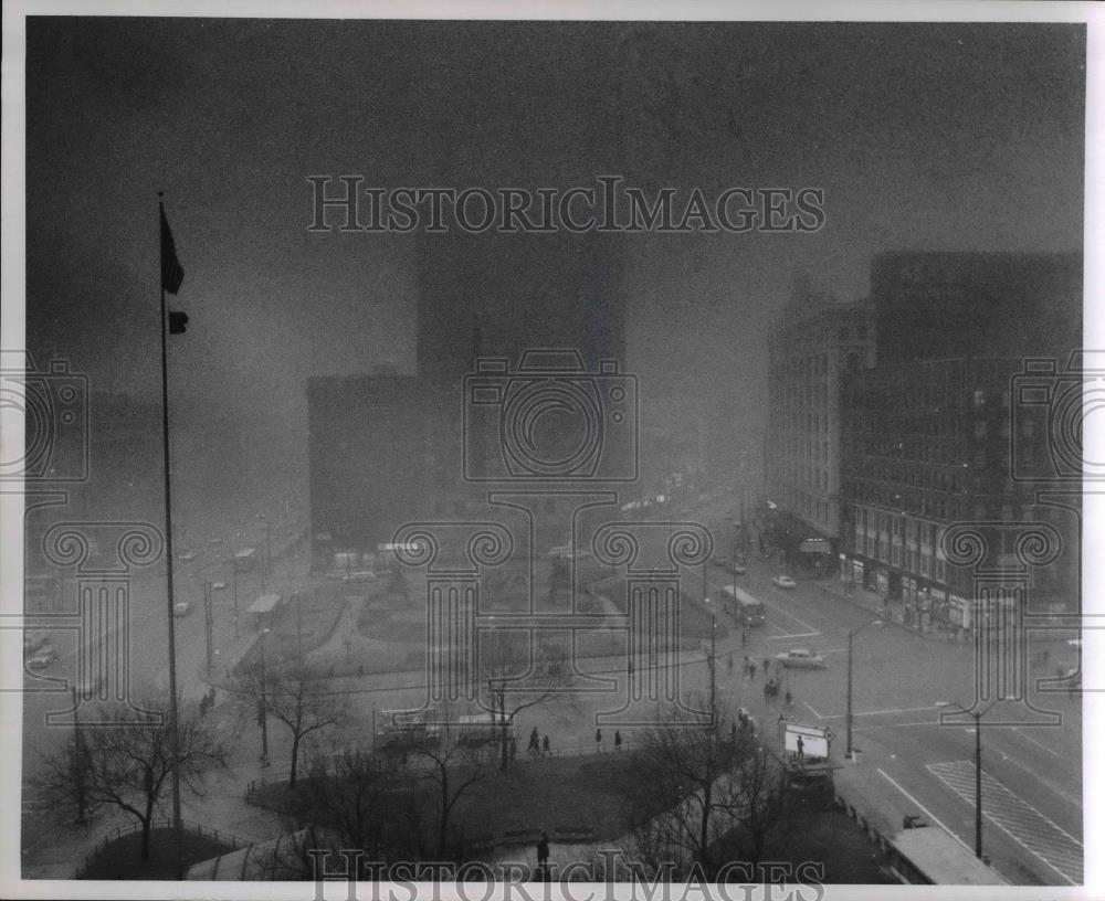 1970 Press Photo 1970 Cleveland Fog  - cva84646 - Historic Images