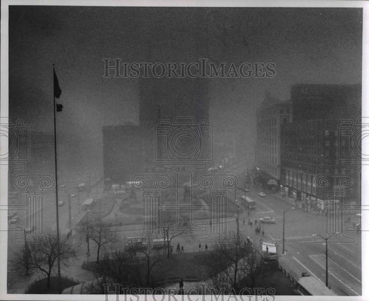 1970 Press Photo 1970 Cleveland Fog  - cva84646 - Historic Images