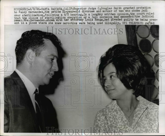 1966 Press Photo Mrs Hernandez & attorney Louis Renga at Santa Barbara CA - Historic Images