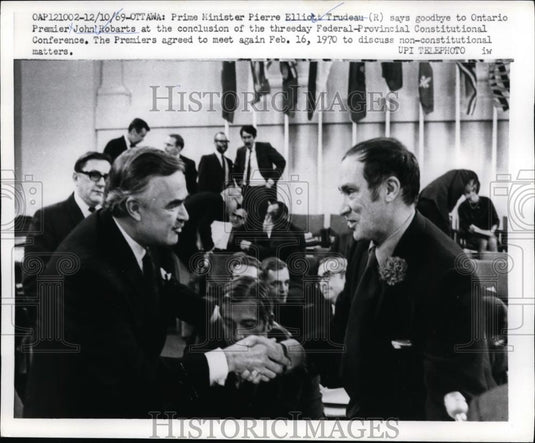 1969 Press Photo Prime Minister Pierre Trudeau & Ontario Minister J Robarts - Historic Images