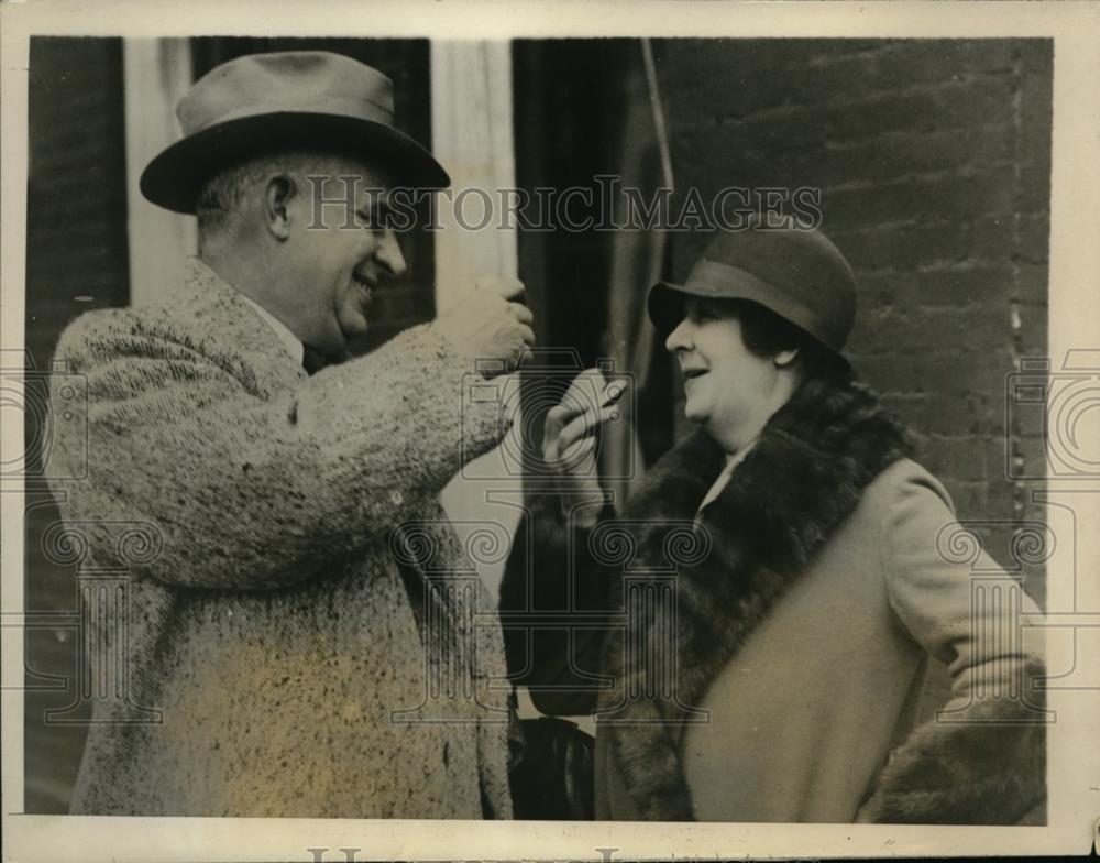 1927 Press Photo Sen Harry B Hawes and Mrs Hawes of St.Louis - nee88307 - Historic Images