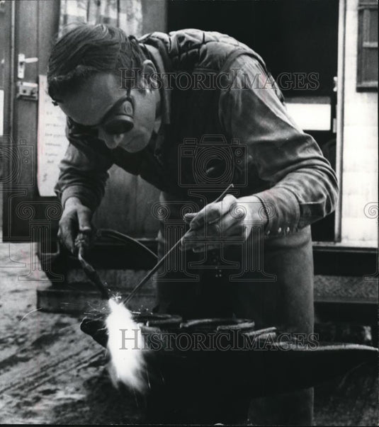 1972 Press Photo Blacksmiths, Jerry Wenner - cva77876 - Historic Images