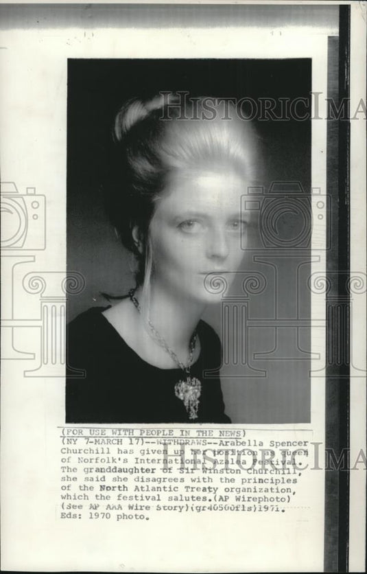 1971 Wire Photo Arabella Spencer Churchill on Norfolk's International Azalea - Historic Images