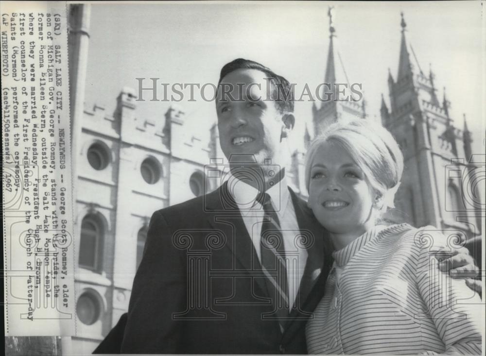 1967 Wire Photo Mr. Romney stands with his bride at the Salt Lake Mormon Temple - Historic Images