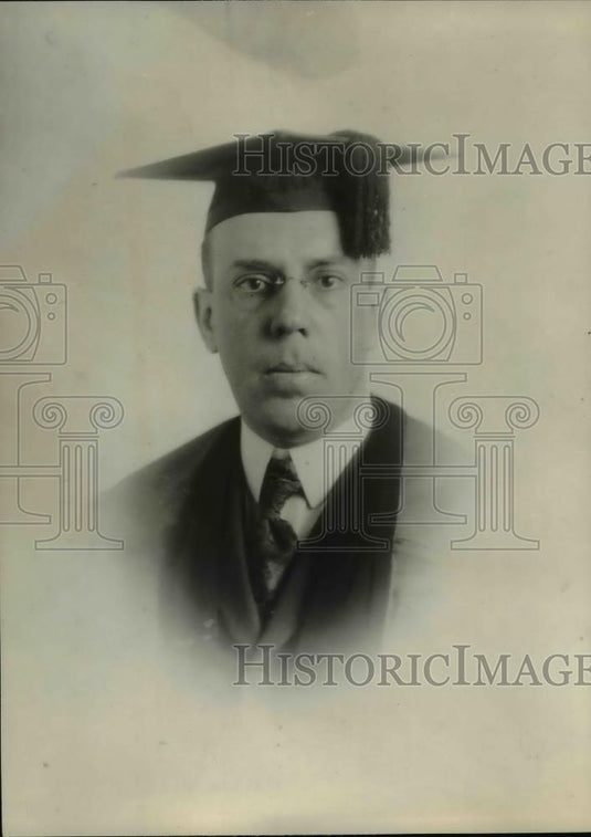 1921 Press Photo Charles H Haile Spanish instructor in Chicago High schools - Historic Images