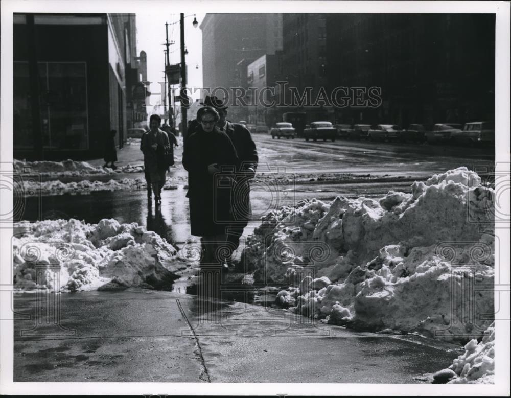 1962 Press Photo E 9th Superior NE corner with snow - cva83679 - Historic Images