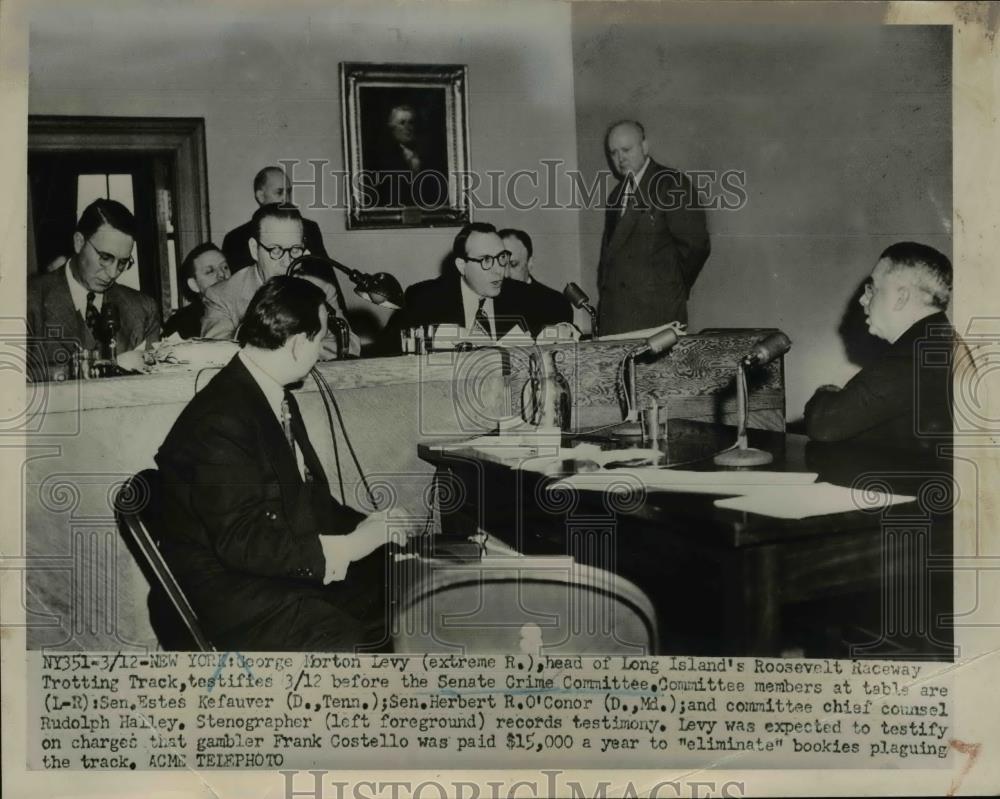 1951 Press Photo George M Levy of Roosevelt raceway at Senate Crime Commission - Historic Images