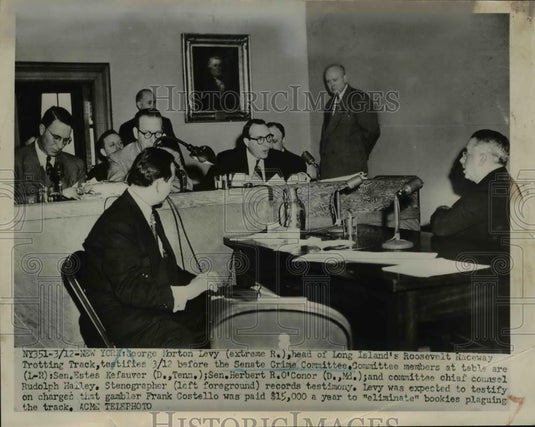 1951 Press Photo George M Levy of Roosevelt raceway at Senate Crime Commission - Historic Images