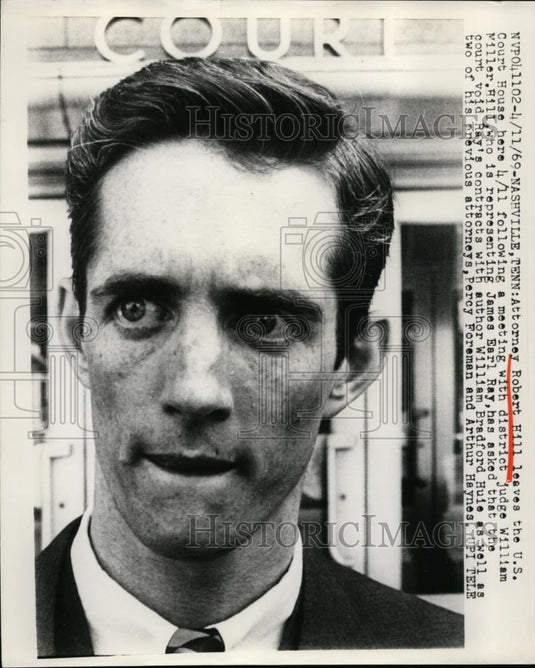 1969 Press Photo Attorney Robert Hill at Nashville TN court for James Earl Ray - Historic Images