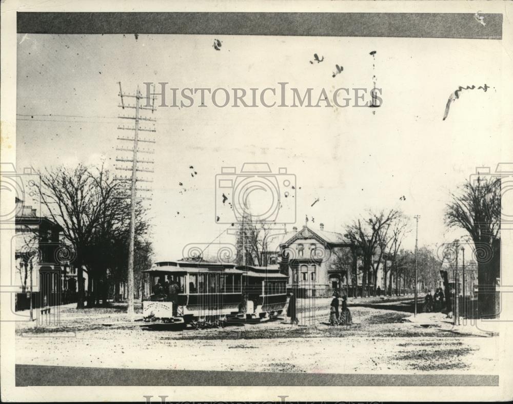 1933 Press Photo James R Shipyard built house on Huron Road 1890  - cva87765 - Historic Images