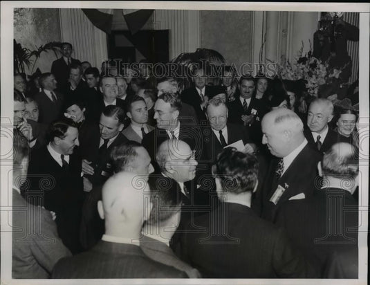1938 Press Photo Gov.Herbert Lehman being greeted by Postmaster Gen.James Farley - Historic Images