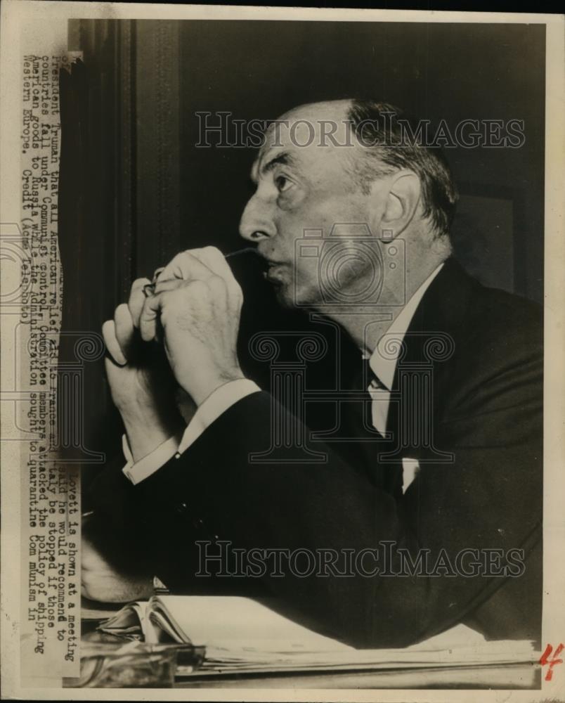 1947 Press Photo Robert Lovett U.S Secretary of Defense shown at a meeting - Historic Images