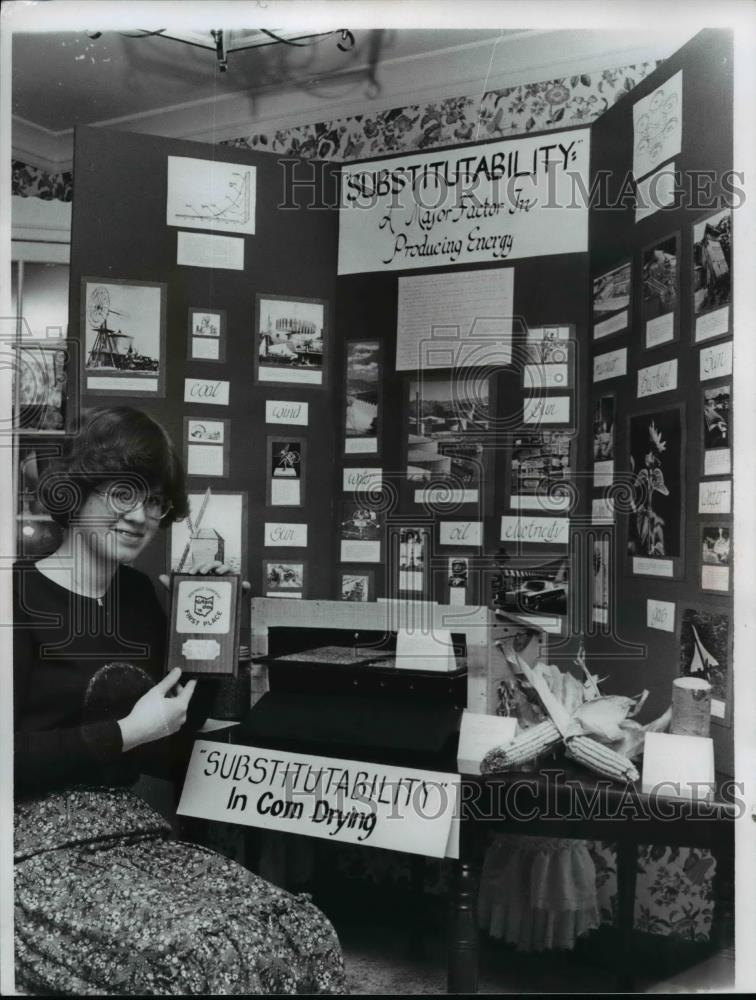 1978 Press Photo Brush High School History Day winner Elizabeth Renner - Historic Images