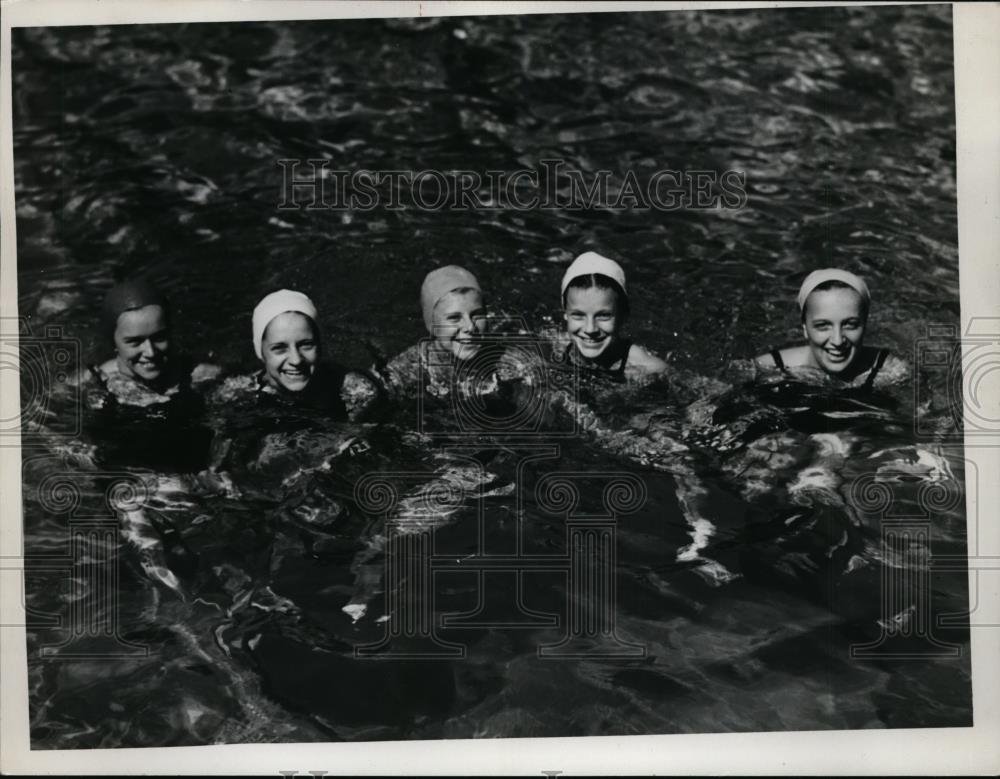 1937 Press Photo Five Girls in the Swimming Pool - nee87865 - Historic Images