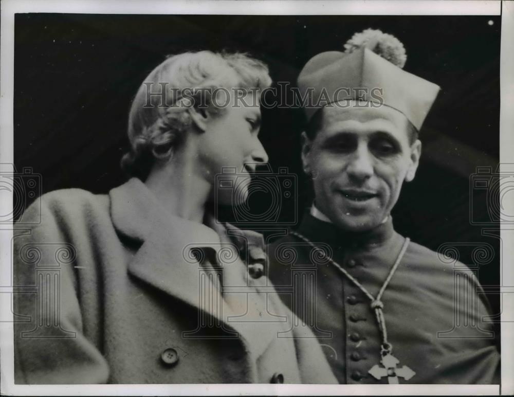 1953 Press Photo US Ambassador to Italy Clare Boothe Luce, Archbishop R Calabria - Historic Images