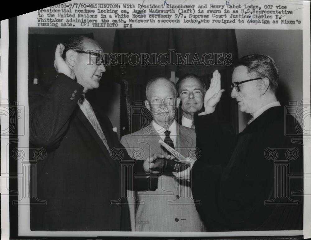 1960 Press Photo President Eisenhower And Henry Cabot Looking At James Wadsworth - Historic Images