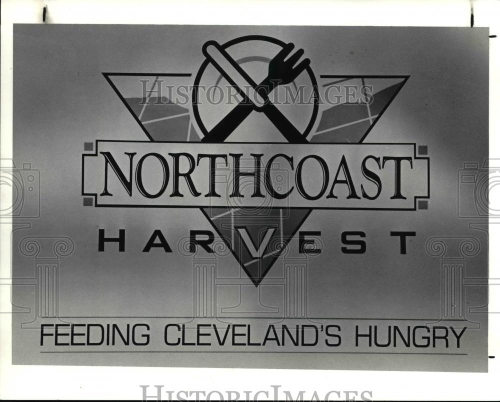 1991 Press Photo Sign on Side of Van for North Coast Harvest - cva80167 - Historic Images