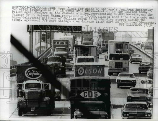 1970 Press Photo Chicago Dan Ryan Expressway full of trucks as strike ends - Historic Images