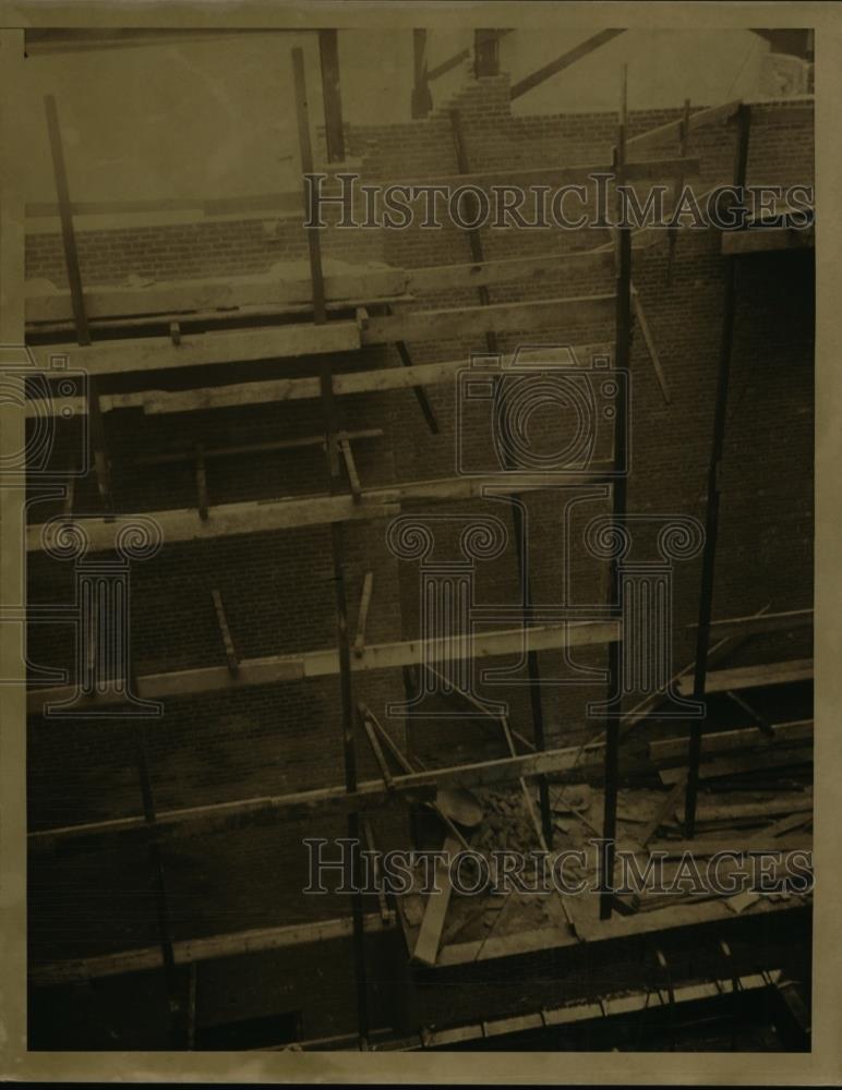 1936 Press Photo General View of the Bottom Roof of a Building Disaster - Historic Images