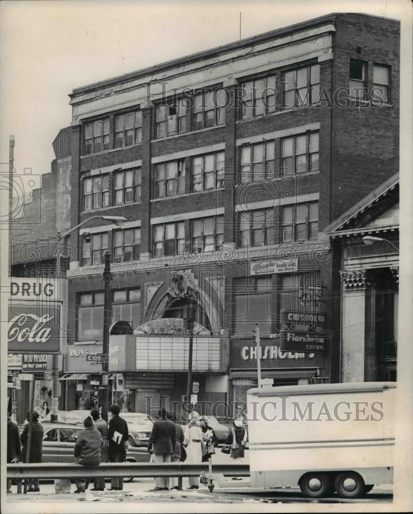 1972 Press Photo Alhambra Building on Euclid Ave, West of E.105th  - cva91441 - Historic Images