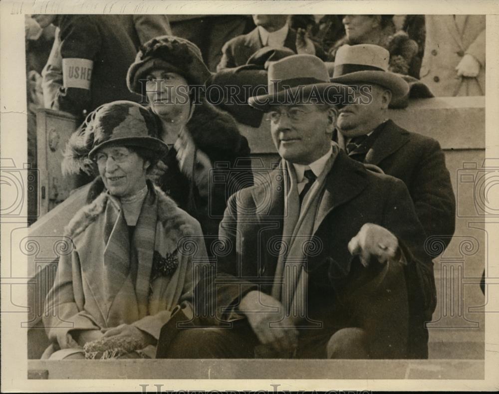 1926 Press Photo Navy Secretary Curtid D Wilbur &amp; wife at Baltimore game - Historic Images