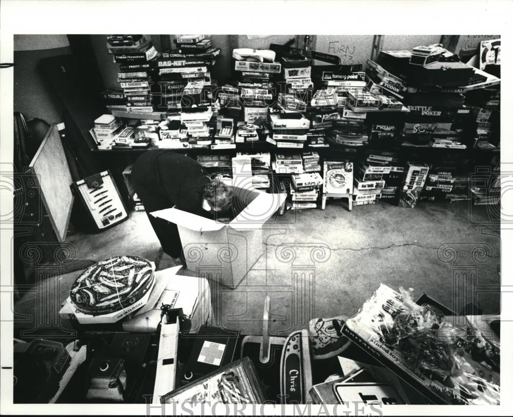 1983 Press Photo White Elephant Sale Toys &amp; Games Dept - cva72664 - Historic Images